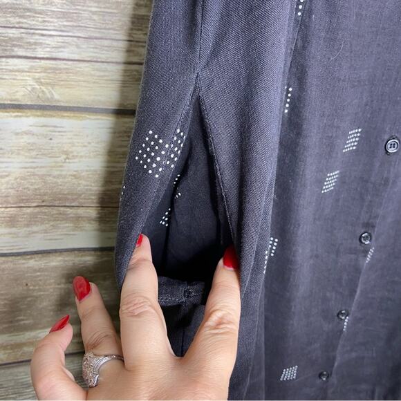 Make it Good S PDX linen blend V-neck button front dress black pattern - Picture 7 of 10